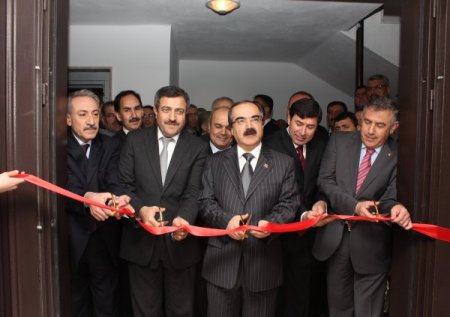 Adana Eğitim Gönüllüleri Derneği’nin yeni hizmet binası açıldı