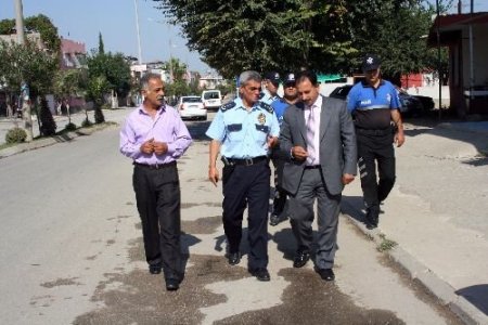 Adana Emniyet Müdür Yardımcısı Tuğrul, Muhtarların Sorunlarını Dinliyor