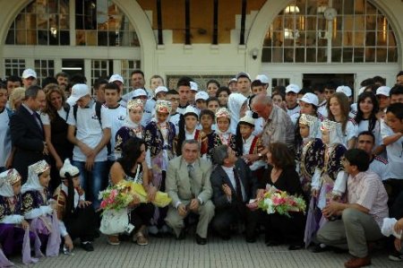 Adana Emniyet Müdürlüğü Risk Grubundaki 80 Çocuğu 'şanlı Tarihimize Yolculuk' Adlı Geziye Çıkardı