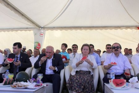 Adana karpuzuna ‘şenlikli’ tanıtım