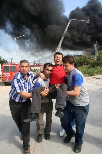 Adana OSB’de çıkan yangın söndürüldü