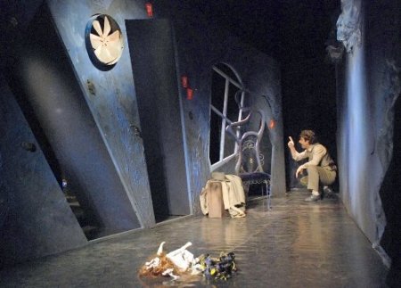 Adana Tiyatro Festivali, üçüncü haftasında her yaştan seyirciyi ağırlıyor