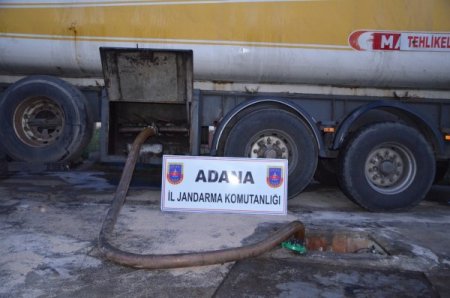 Adana'da 22 bin litre kaçak akaryakıt ele geçirildi