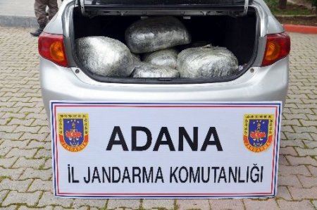Adana'da 35 bin paket kaçak sigara, 52 kilo esrar ele geçirildi