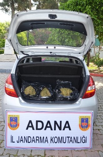 Adana'da 63 kilo esrar ele geçirildi