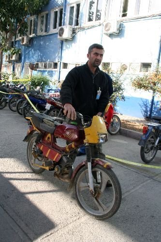 Adana'da Çalıntı 31 Motosiklet Bulunarak Sahiplerine Teslim Edildi
