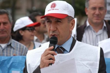 Adana'da Doktorlar Yürüdü