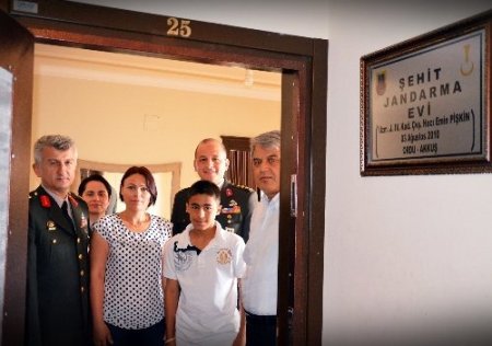 Adana’da ikinci 'jandarma şehit evi' açıldı