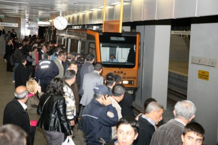 Adana'da Kurban Bayramı süresince metro ve otobüsler ücretsiz