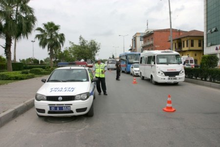 Adana'da Polis Şehir İçi Kontrolleri Artırdı