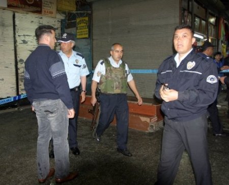 Adana'da 'su'dan silahlı kavga: 2 yaralı