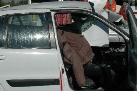 Adana'da Trafik Kazası: 1 Ölü, 3 Yaralı