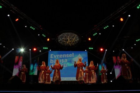 Adana'da Türkçe Olimpiyatları coşkusu