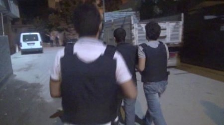 Adana'da yapılan 'terör örgütü' operasyonunda 11 kişi gözaltına alındı