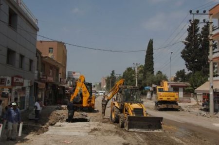 "adana'daki Altyapı Çalışmalarında Tüm Kurumlar Uyum İçerisinde Hizmet Veriyor"