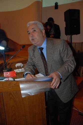 Adana'daki Belediye Başkan Vekilliği Seçimi Tartışmalarla Başladı