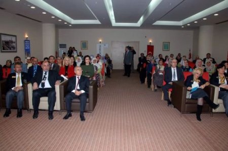 Adanalı Kadınlar Osteoporoz Konusunda Bilinçlendiriliyor