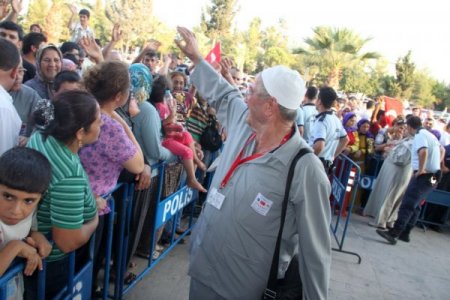 Adana'nın ilk hac kafilesi dualarla uğurlandı
