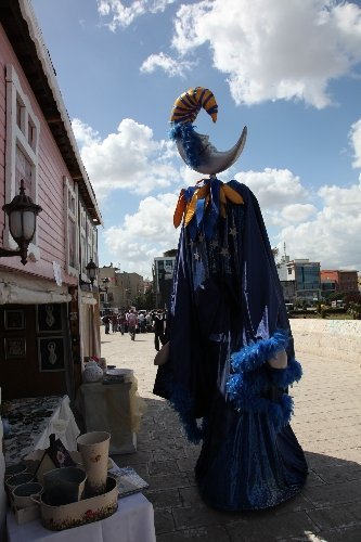 Adana’nın simgesi tarihi Taşköprü’de festival coşkusu başlıyor
