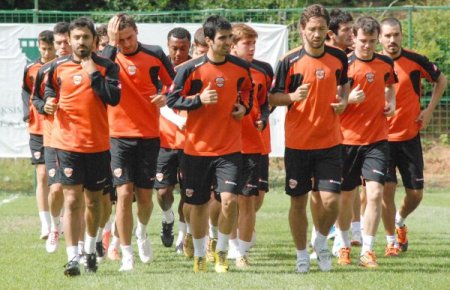 Adanaspor, ilk iç saha galibiyetini almak istiyor