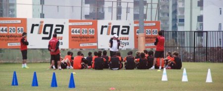 Adanaspor, Tavşanlı'yı yenerek derbiyi unutturmak istiyor