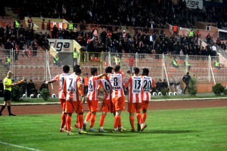 Adanaspor: 2 - Kartalspor: 1