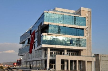 Adaylığını açıklayan Serteser: Projeleri açıklasınlar, tartışalım