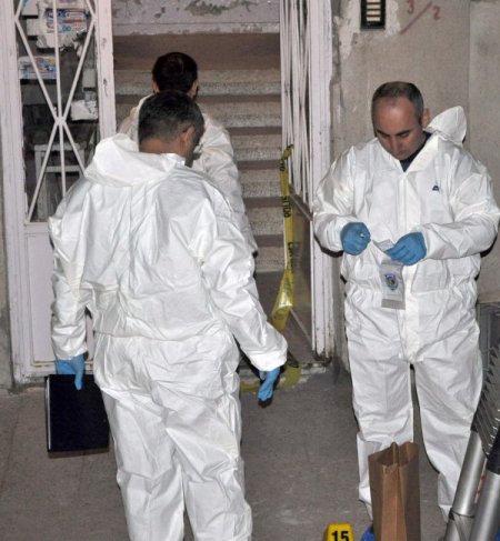 Adıayaman'da Bir Apartmana Ses Bombası Atıldı