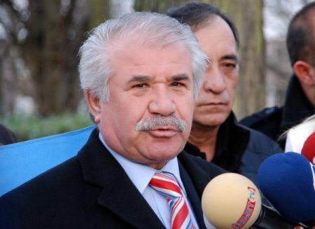 Adil Aliyev, Hocalı soykırımı anıtını ziyaret etti