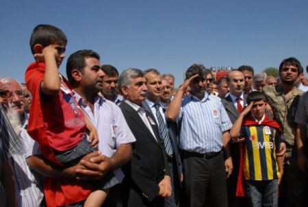 Adıyaman şehidini tekbirlerle uğurladı