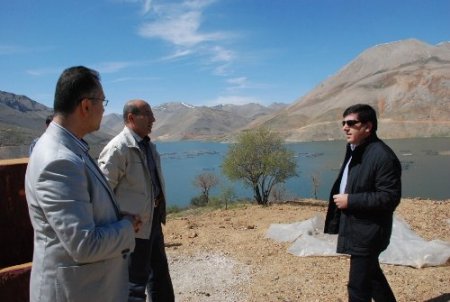 Adıyaman Valisi Demirtaş, ilçe ziyaretlerini Çelikhan ile sürdürdü