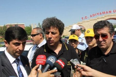 Adıyaman’da 'Emniyet Kemeri Tak, Karanfili Kap’ kampanyası