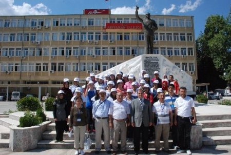 Adıyamanlı öğrenciler 3 ili gezecek