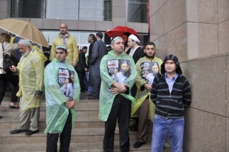 Adliye önünde toplanan binlerce kişi, 'Cübbeli'ye destek verdi