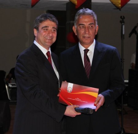 Adnan Polat: Kulüpten Maddi Manevi Menfaat Sağlayan Lisecilerden Kurtulmalıyız