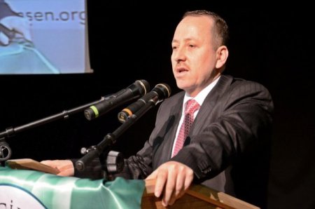 AES Başkanı: Öğretmenlerin de istedikleri kıyafetle derse girmesini istiyoruz