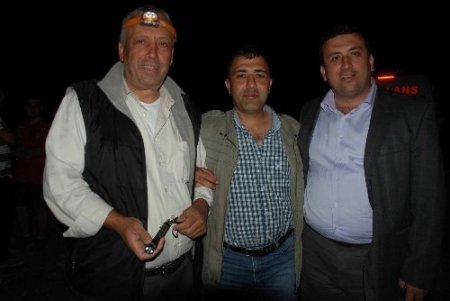 AFAD, dereye düşen gençleri nefes kesen operasyonla kurtardı