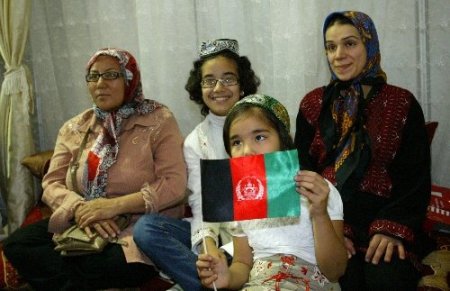 Afgan aileler Kültür Şöleni’nde hasret giderdi