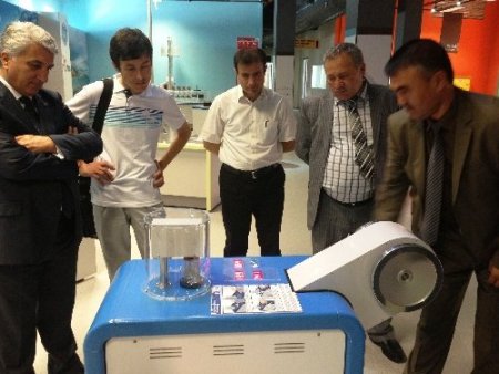 Afgan misafirler Bilim Merkezi'ni gezdi