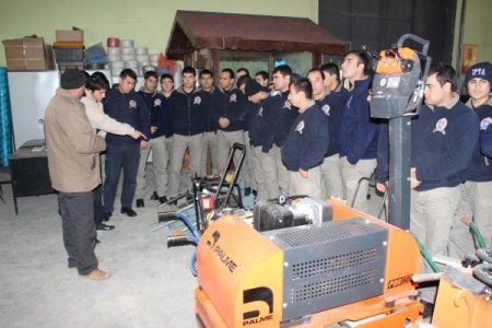 Afgan öğrencilere lojistik eğitim desteği