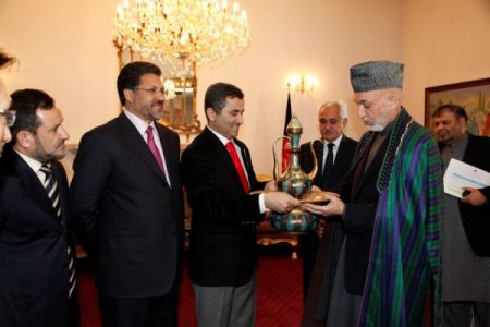 Afgan-Türk okullarına devlet yüksek nişanı verildi