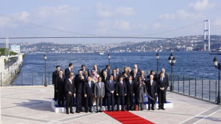 Afganistan Konferansı Katılanlar Aile Fotoğrafı Çektirdi