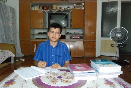 Afganistan Şartları Türkiye’ye Göç Ettirdi, Eğitimde Ailesinin Gururu Oldu