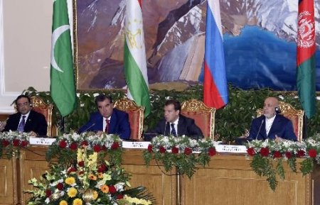 Afganistan Sorununa Rusya'nın Öncülüğünde Dörtlü Diyalog Katkısı