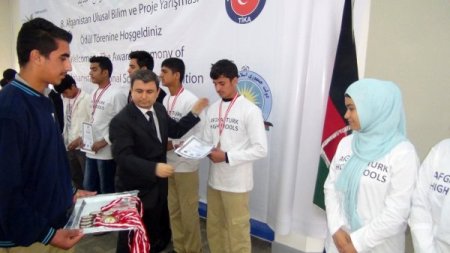 Afganistan’da Türk okulları bilim yarışması düzenledi