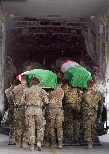 Afganistan'daki Koalisyon Gücü Askerlerinin Kaybı 2 Bini Geçti