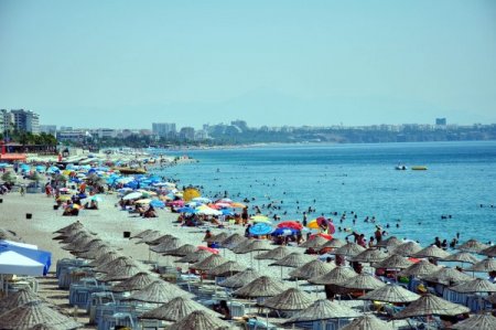 Afrika Sıcağı Kavuruyor, Antalya 46 Dereceyi Gördü