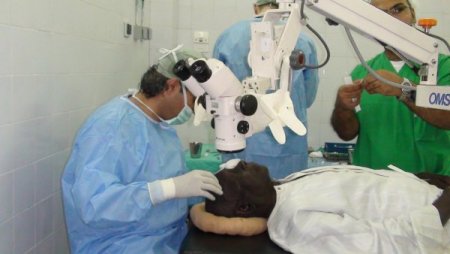 Afrika’daki Olaylar Dünyaya Küstürdü; Türk Doktorlar Hayata Döndürdü