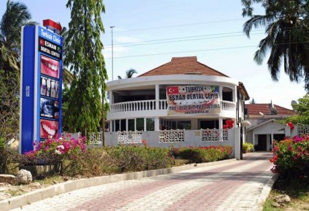 Afrika’nın İlk Türk Diş Hastanesi Açıldı