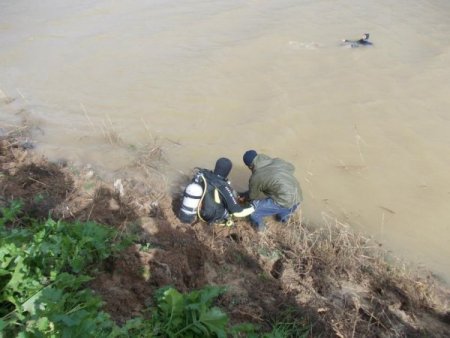 Afrin Çayı'nda akıntıya kapılan çoban bulunamadı